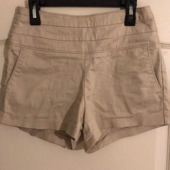 Shorts - Picture 4 of 4
